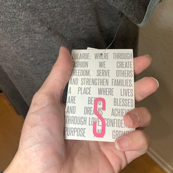 LuLaRoe Classic T-Shirt S Gray With Contrast Trim Casual & Comfortable Soft Blen - Picture 6 of 10